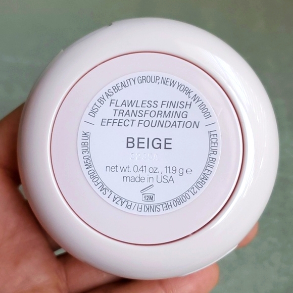 🆕️Mally XO Flawless Finish Transforming Effect Full Coverage Foundation (BIEGE) - Picture 5 of 6